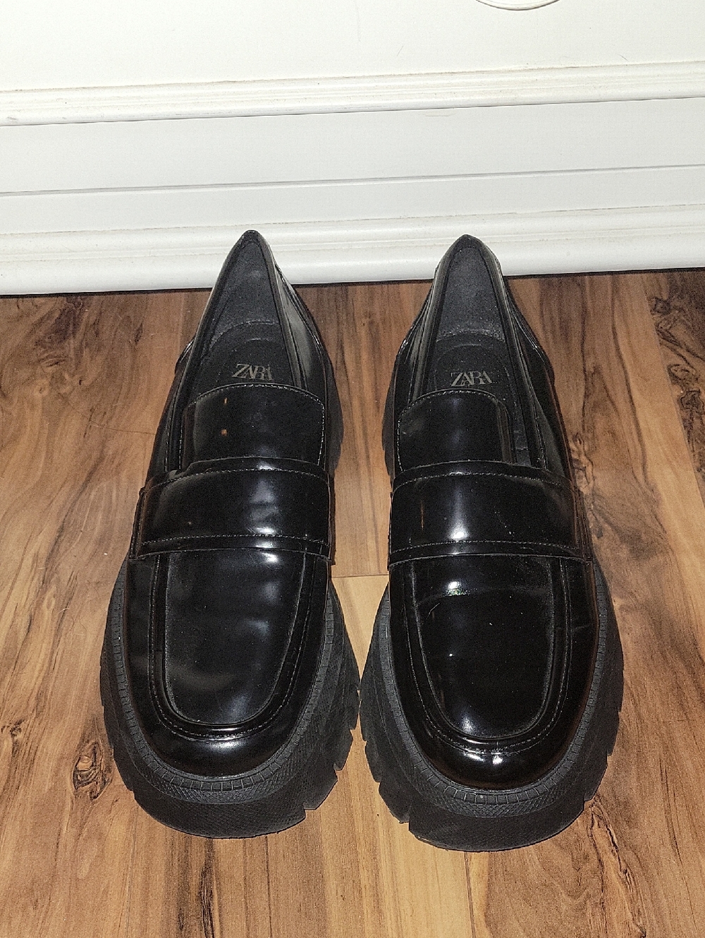 Zara Men’s Black Leather Penny Loafers